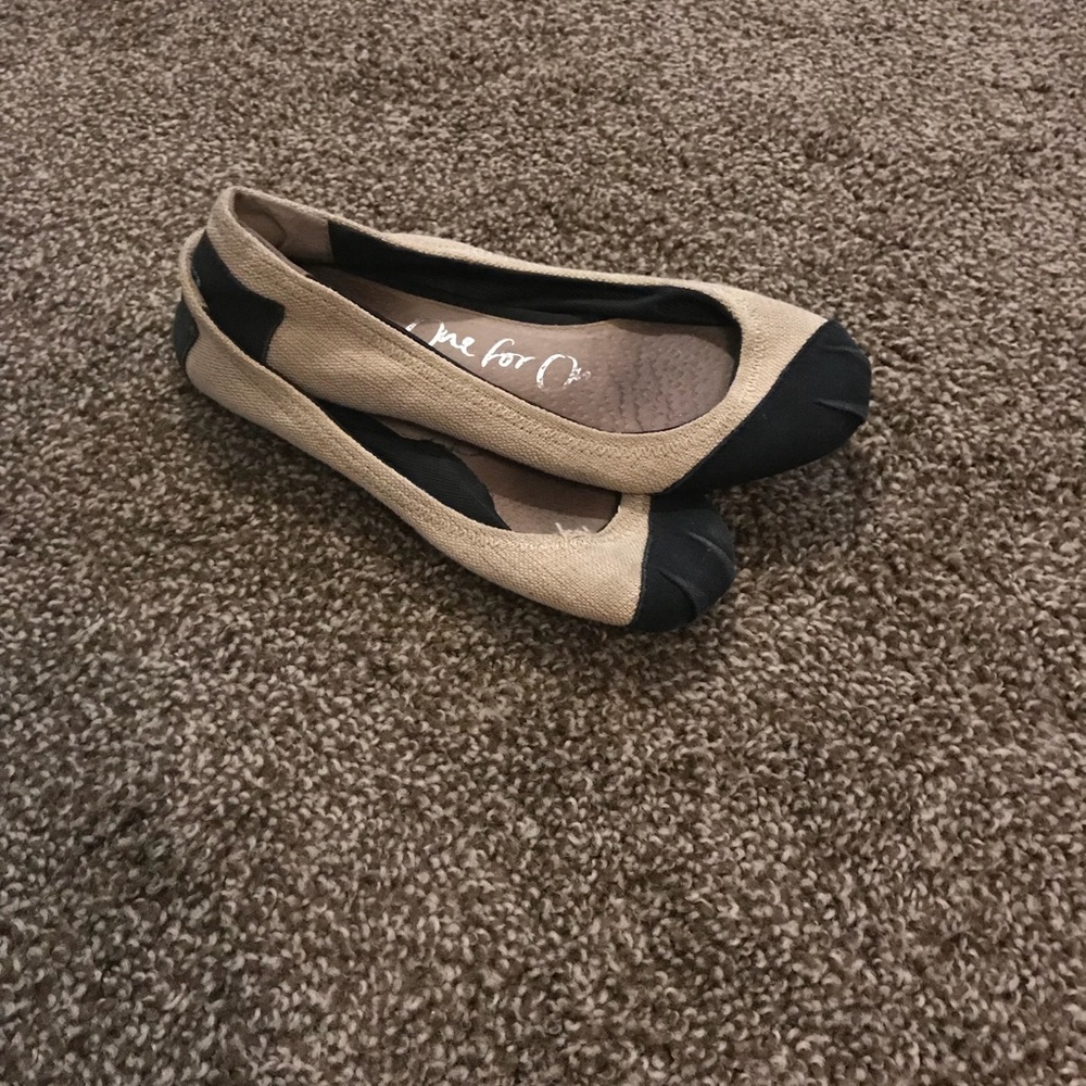 TOMS Dress Shoe
